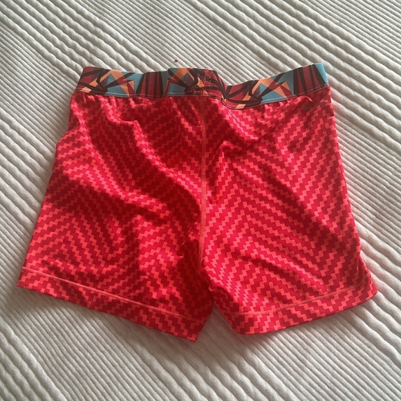 Nike compression shorts - Picture 2 of 3